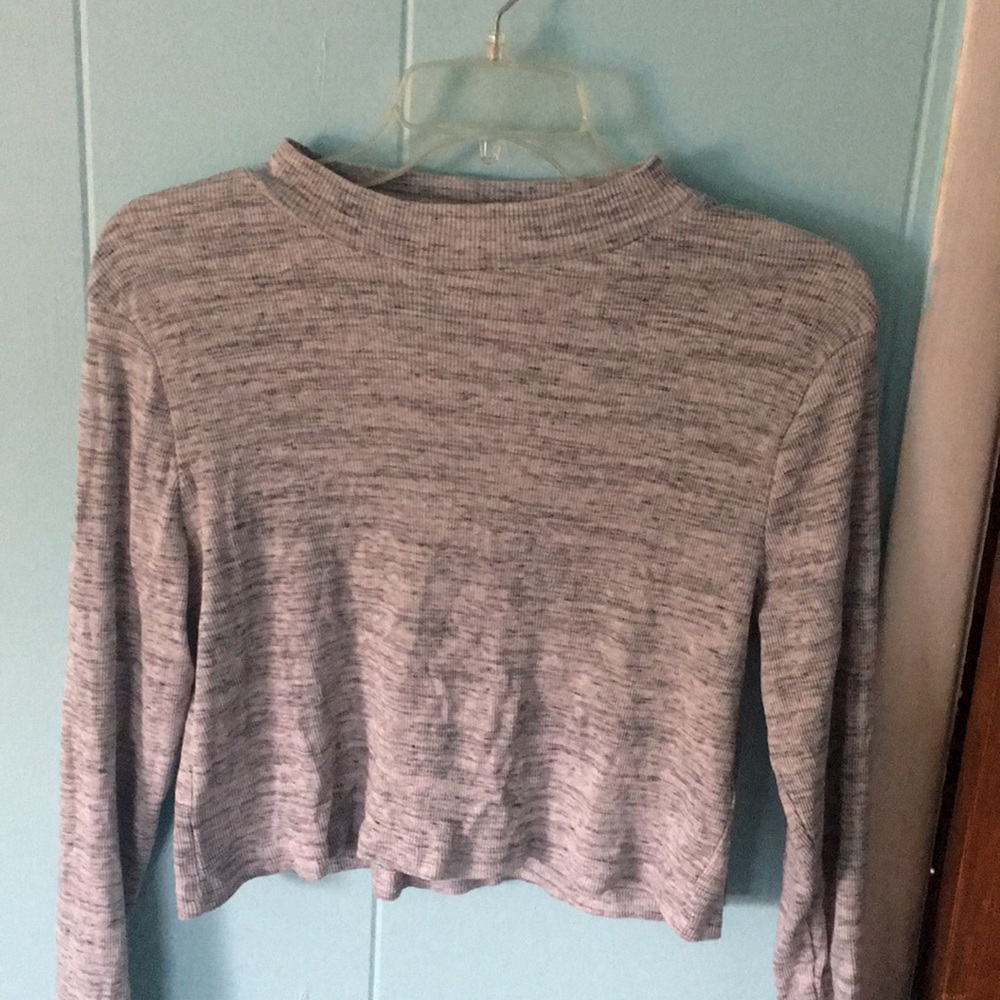 Grey high neck long sleeve crop top
